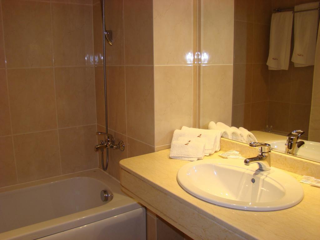 Legends Hotel Sofia Luaran gambar
