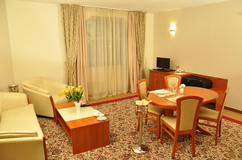Legends Hotel Sofia Luaran gambar