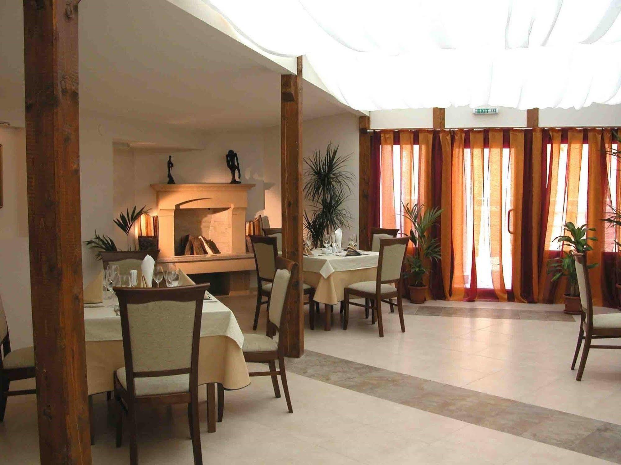 Legends Hotel Sofia Luaran gambar